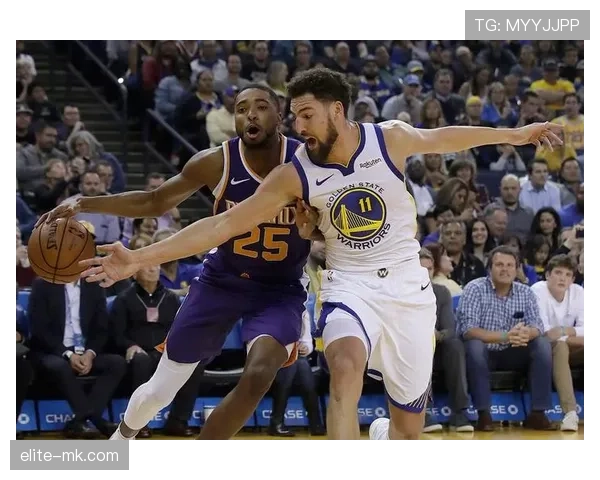 米卡尔·布里奇斯无球跑动拉开空间，助力球队提升外线投篮效率